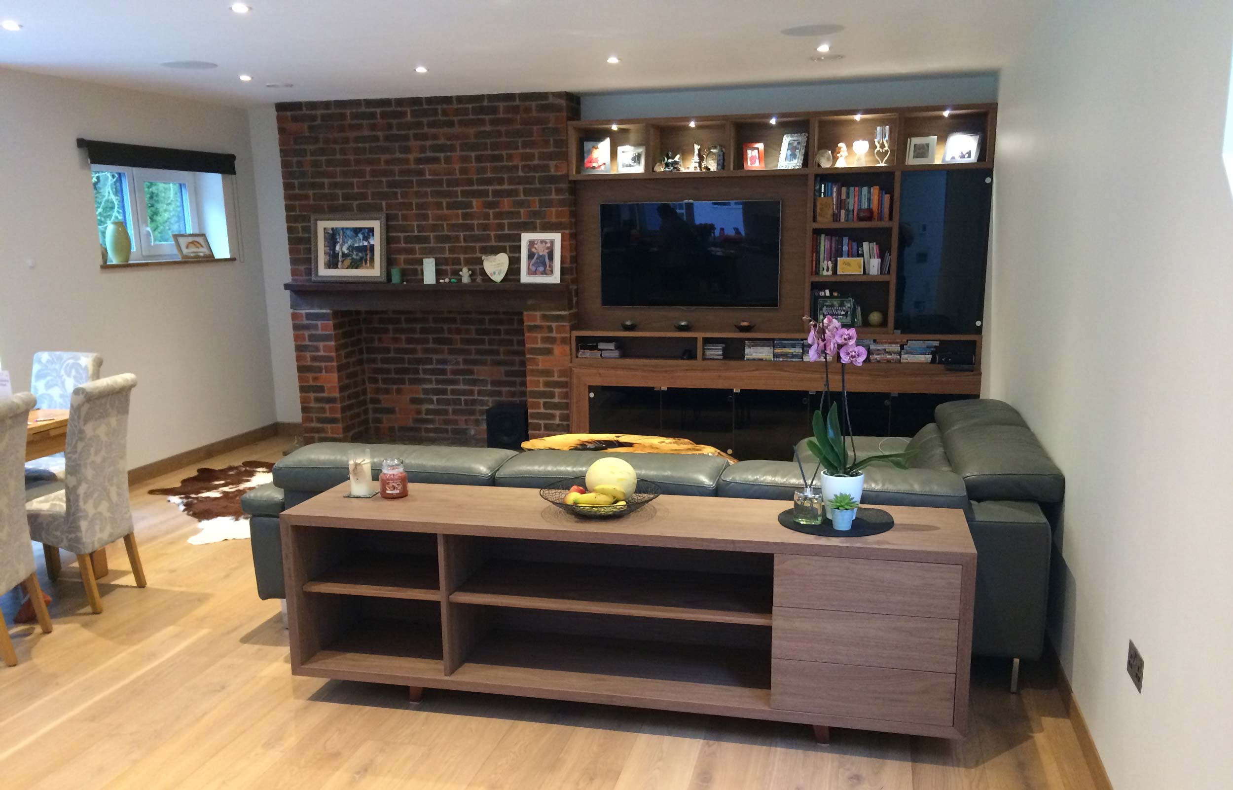 K Creative Furniture Custom built furniture by hand for every customer.